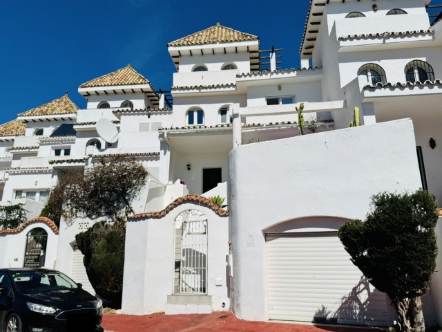 Rijtjeshuis, La Duquesa, R5338456