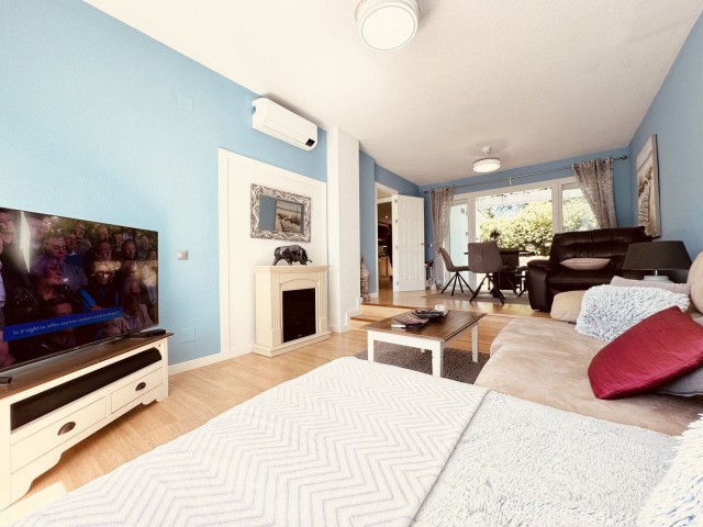 4 Slaapkamer Rijtjeshuis in La Duquesa