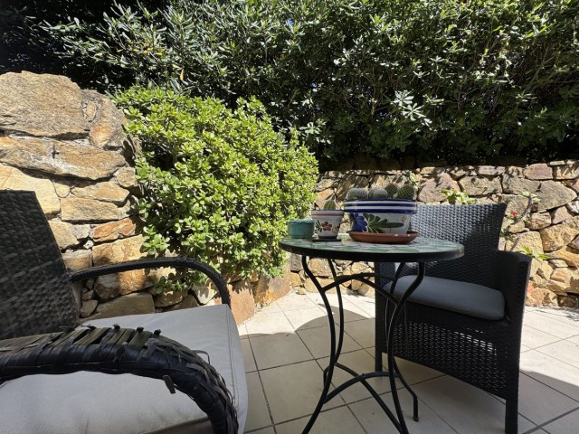 4 Slaapkamer Rijtjeshuis in La Duquesa