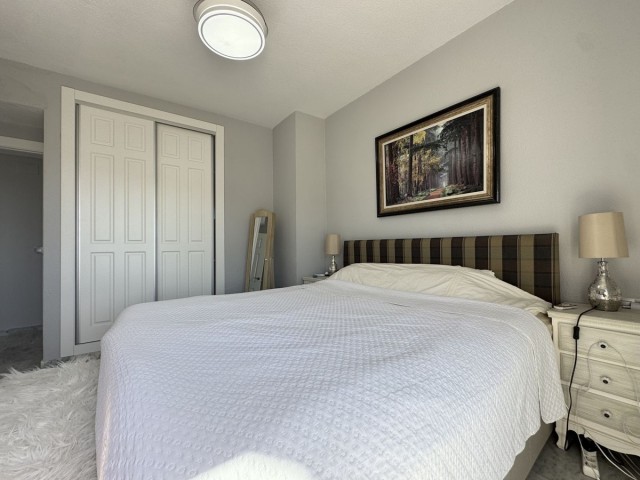 4 Slaapkamer Rijtjeshuis in La Duquesa