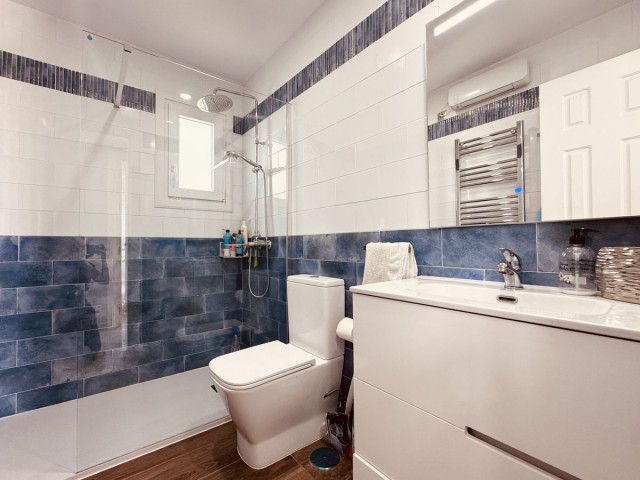 4 Slaapkamer Rijtjeshuis in La Duquesa