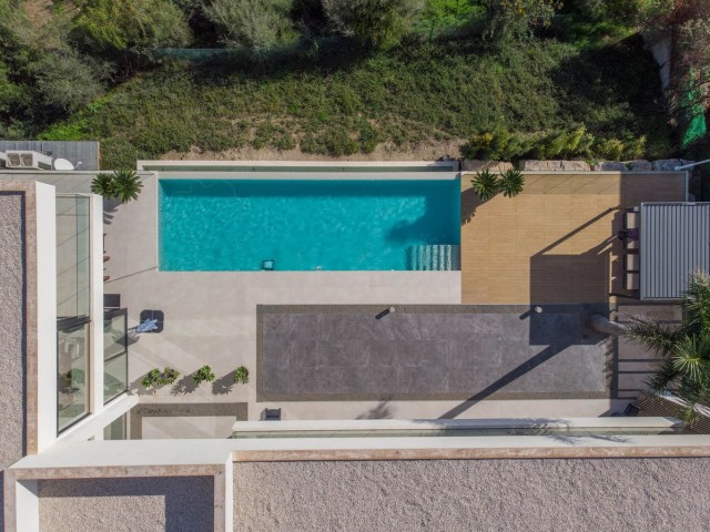 5 Soveroms Villa i Benahavís