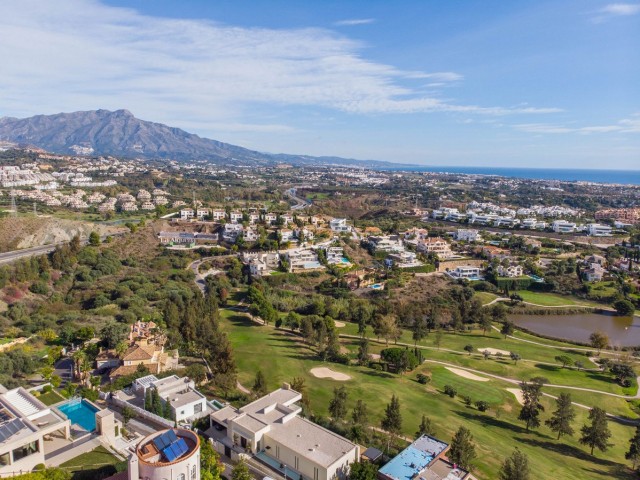 5 Soveroms Villa i Benahavís