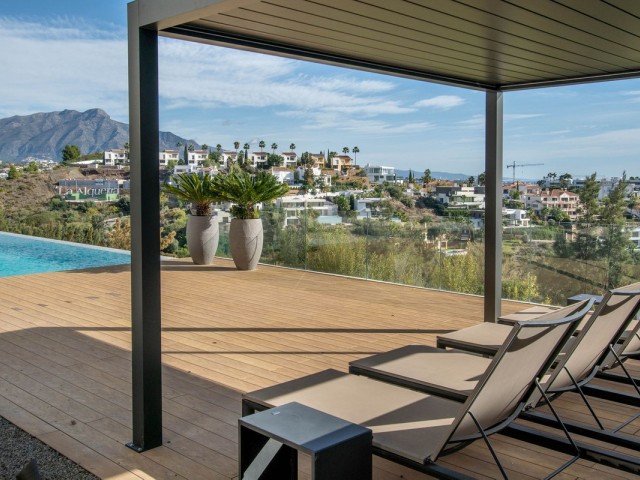 5 Soveroms Villa i Benahavís