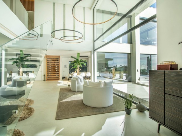 5 Soveroms Villa i Benahavís