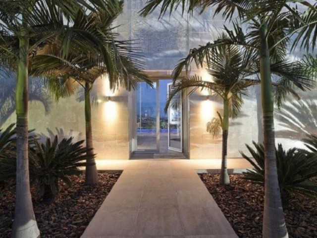 3 Soveroms Villa i Benahavís