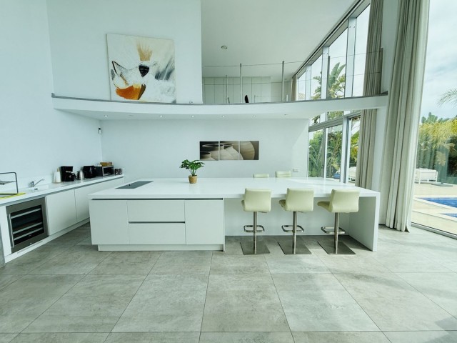 3 Makuuhuoneen Huvila Benahavís