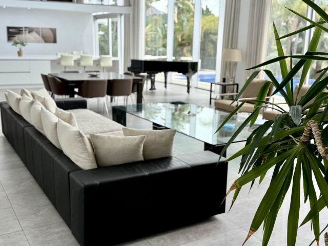 3 Makuuhuoneen Huvila Benahavís