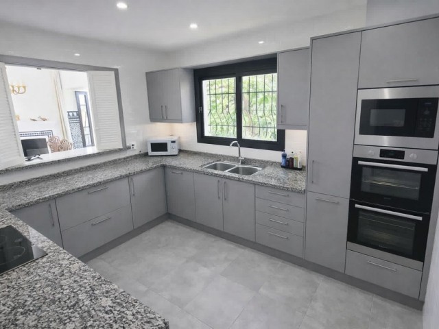 4 Bedrooms Villa in Mijas Costa