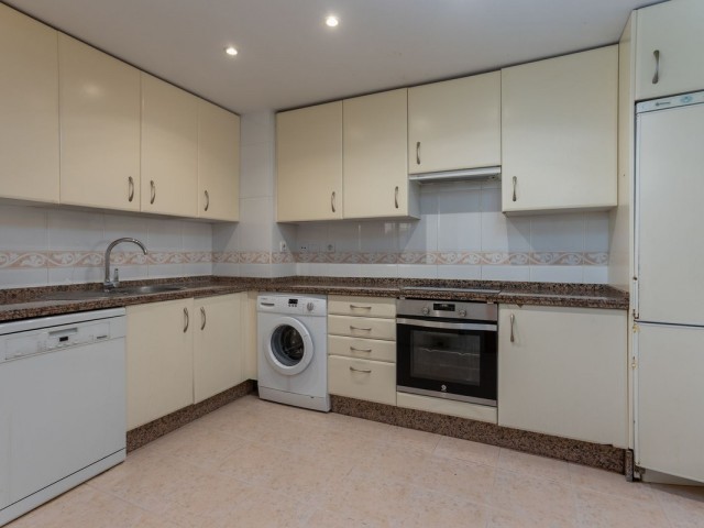 3 Bedrooms Apartment in Guadalmina Alta