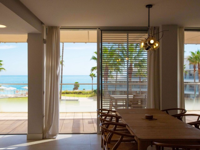 Appartement avec 3 Chambres  à Estepona