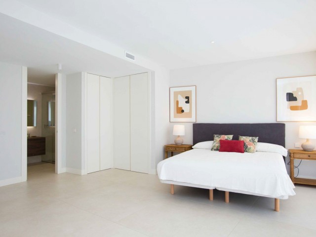 Appartement avec 3 Chambres  à Estepona