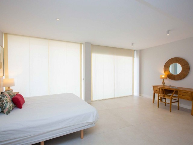 Appartement avec 3 Chambres  à Estepona