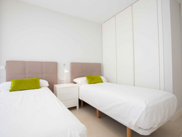 Appartement avec 3 Chambres  à Estepona