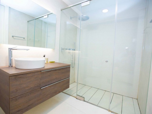 Appartement avec 3 Chambres  à Estepona