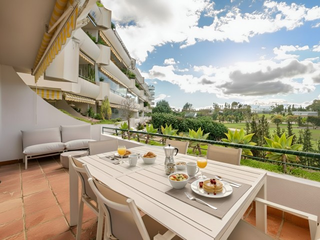 2 Makuuhuoneen Huoneisto Guadalmina Alta