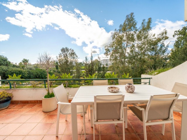 2 Makuuhuoneen Huoneisto Guadalmina Alta