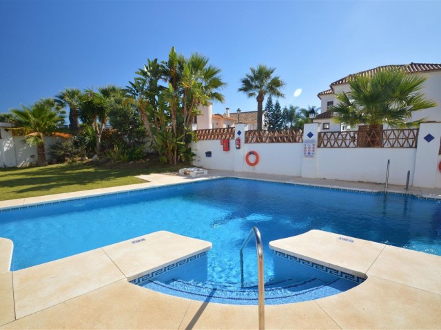 Huoneisto, Las Chapas, R5327743