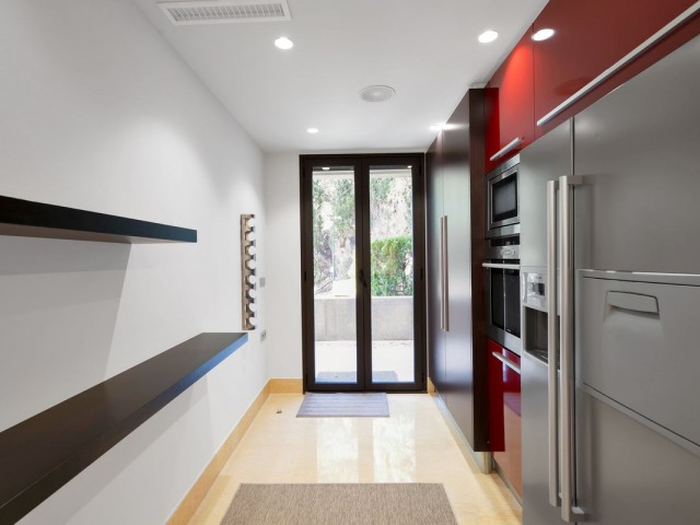 3 Schlafzimmer Apartment in Nueva Andalucía