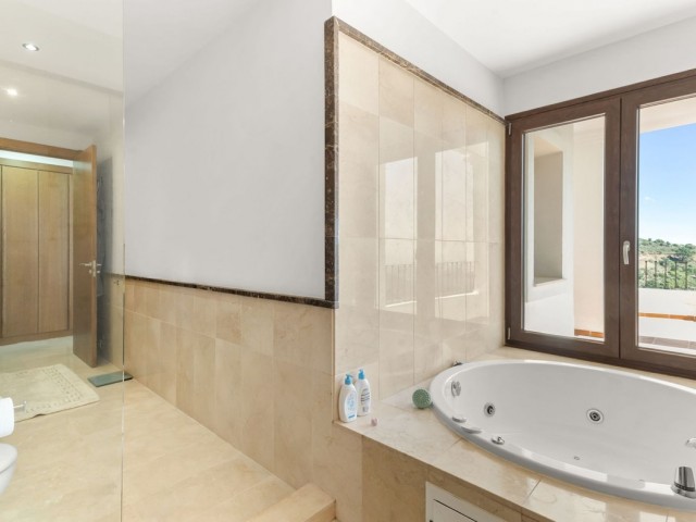 Villa avec 5 Chambres  à Benahavís