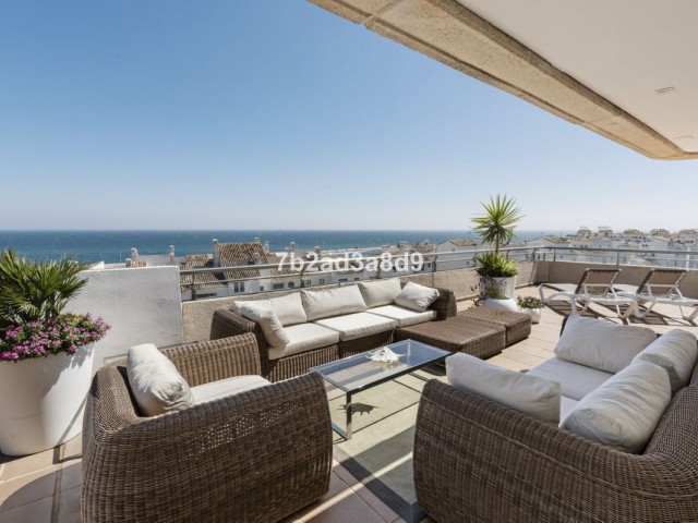 Penthouse in Puerto Banús