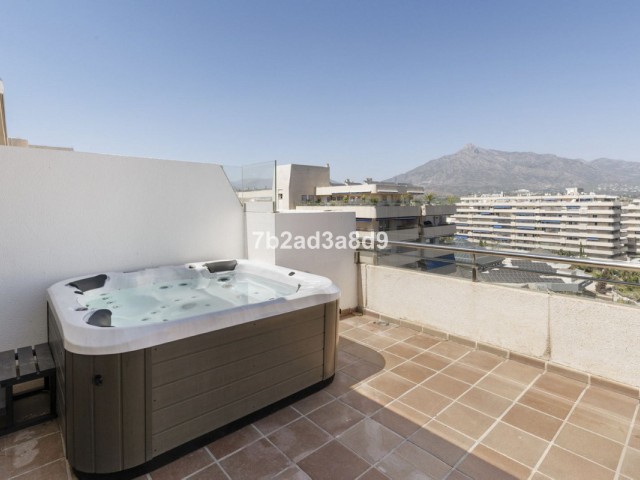 Penthouse in Puerto Banús