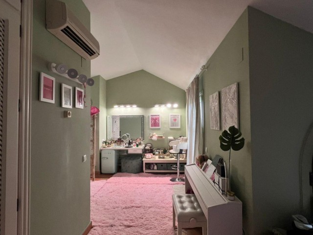 4 Bedrooms Townhouse in Sotogrande