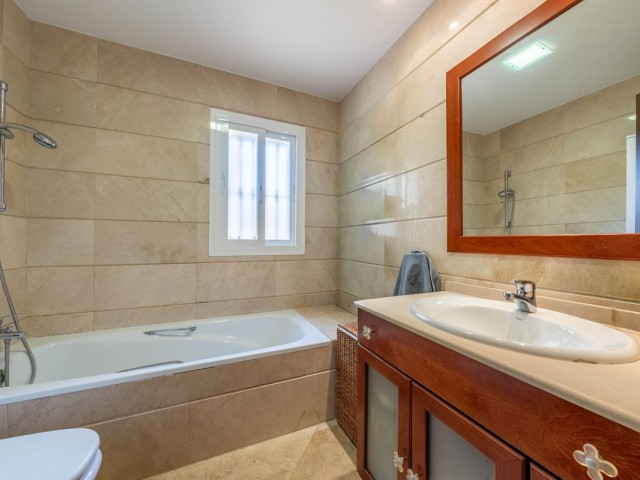 2 Makuuhuoneen Huoneisto Aloha