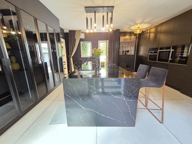 2 Makuuhuoneen Rivitalo Nueva Andalucía