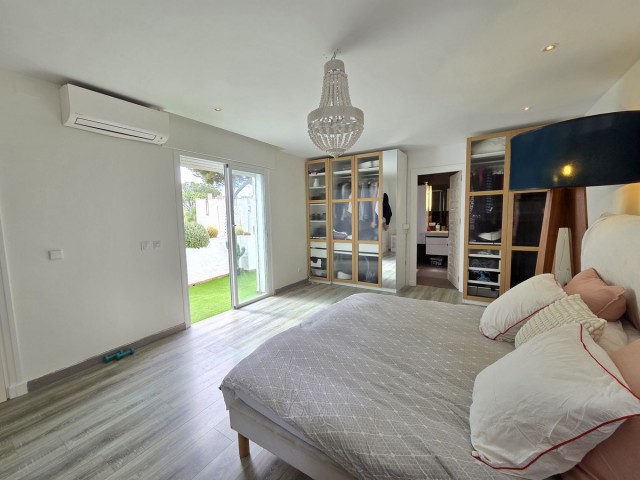 2 Makuuhuoneen Rivitalo Nueva Andalucía