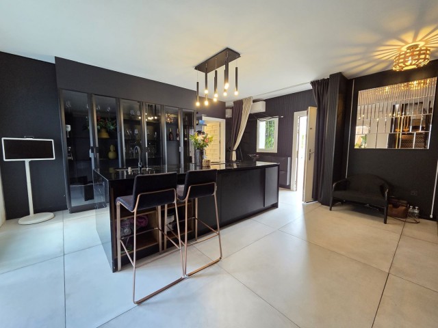 2 Soveroms Rekkehus i Nueva Andalucía