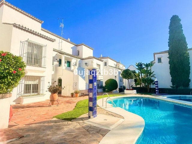 2 Makuuhuoneen Huoneisto Nagüeles