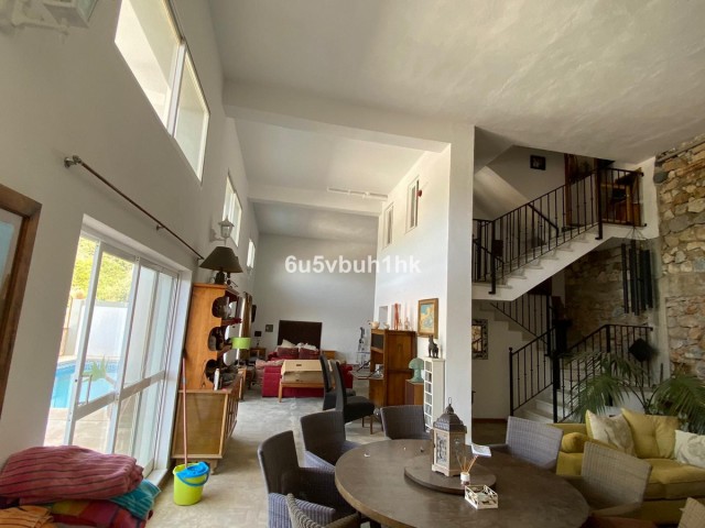 Rijtjeshuis, Ojén, R5306602