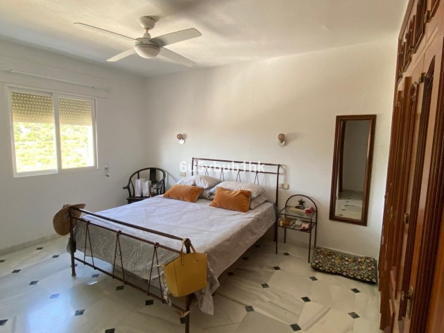 5 Makuuhuoneen Rivitalo Ojén