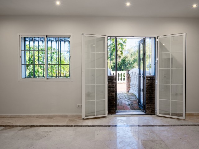 4 Schlafzimmer Villa in Nueva Andalucía