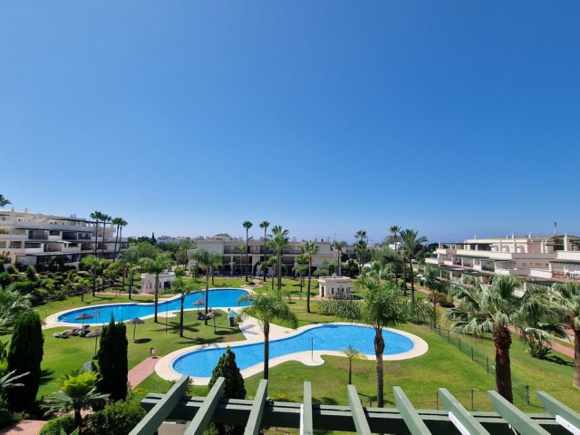 Penthouse in Nueva Andalucía