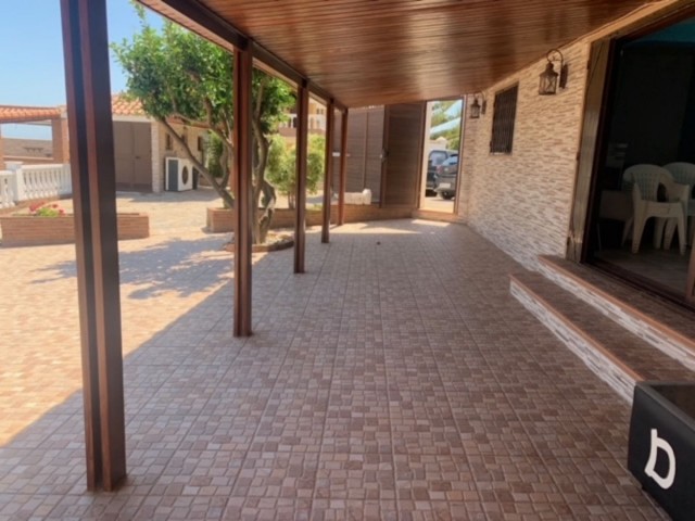 4 Makuuhuoneen Huvila San Roque