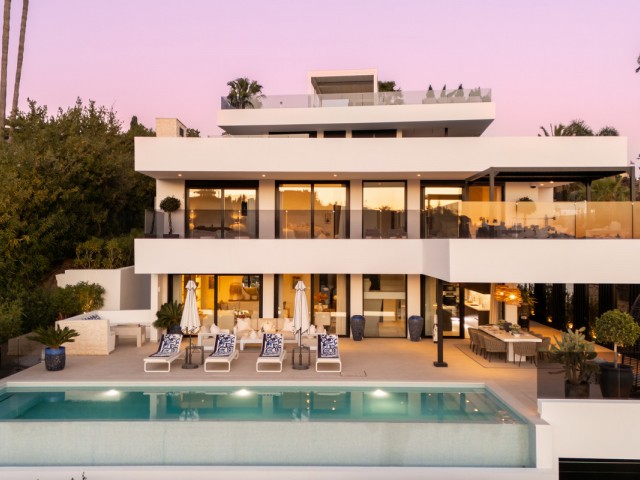 Huvila, Nueva Andalucia