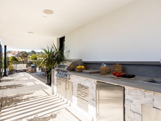 4 Schlafzimmer Villa in Nueva Andalucía