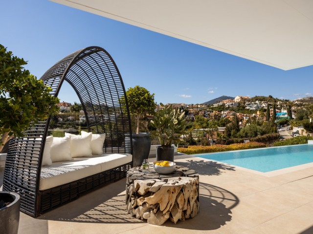 4 Schlafzimmer Villa in Nueva Andalucía