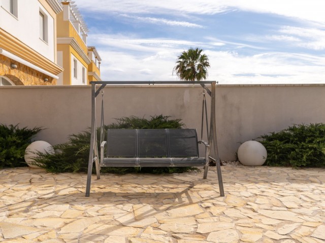 4 Bedrooms Townhouse in Calahonda