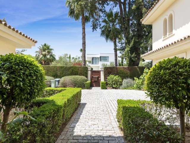 Villa, Sotogrande Costa, R5342077