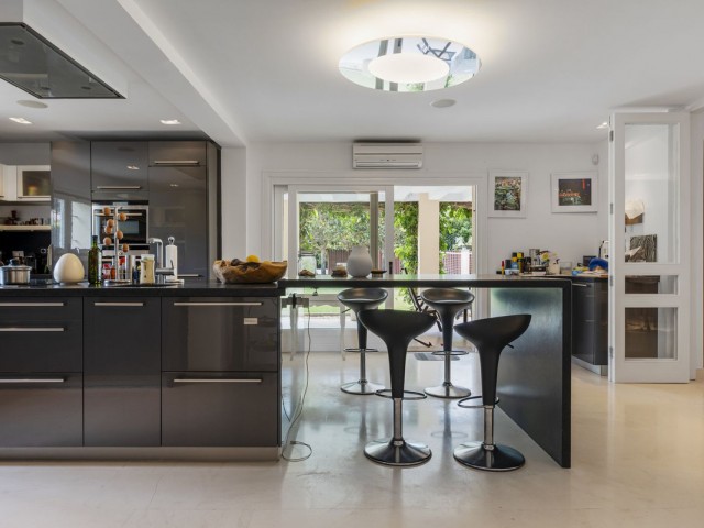 7 Soveroms Villa i Sotogrande Costa