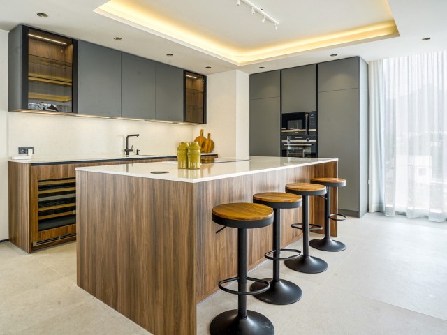 5 Schlafzimmer Villa in Nueva Andalucía