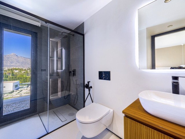 5 Schlafzimmer Villa in Nueva Andalucía