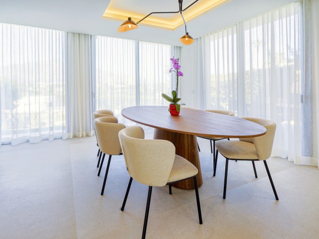 5 Schlafzimmer Villa in Nueva Andalucía