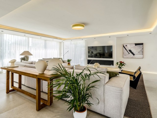 5 Schlafzimmer Villa in Nueva Andalucía