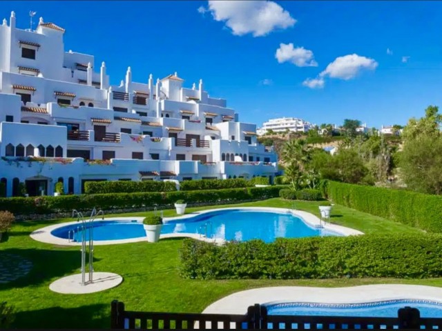 Apartment, New Golden Mile, R2674019