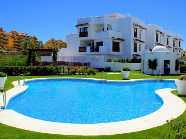 Apartment, New Golden Mile, R2674019