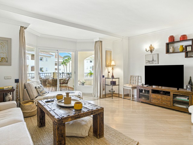 Appartement avec 2 Chambres  à Elviria